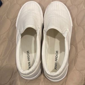 Great white slip on size 10